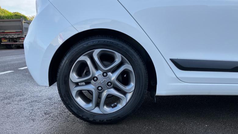 Hyundai i20 1.2 MPi Premium Nav 5dr Petrol Hatchback